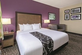 La Quinta Inn & Suites by Wyndham Elkhart