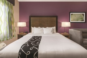 La Quinta Inn & Suites by Wyndham Elkhart