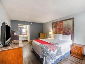 Hotel O Daylight Inn Elkhart I-90, IN