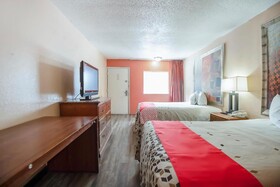 Hotel O Daylight Inn Elkhart I-90, IN