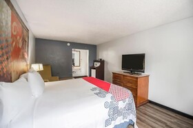 Hotel O Daylight Inn Elkhart I-90, IN