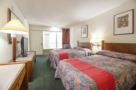 Hotel O Daylight Inn Elkhart I-90, IN