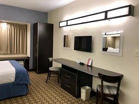 Microtel Inn & Suites by Wyndham Elkhart