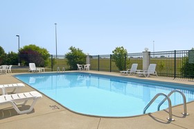 The Spark By Hilton Evansville East