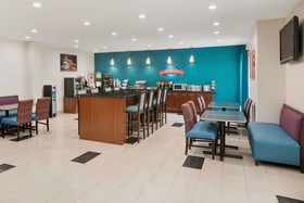 The Spark By Hilton Evansville East