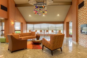 Comfort Inn & Suites Evansville Airport