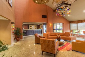 Comfort Inn & Suites Evansville Airport