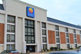 Comfort Inn & Suites Evansville Airport
