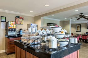 Comfort Inn East