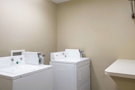 Comfort Inn East