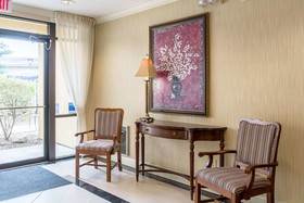 Comfort Inn East
