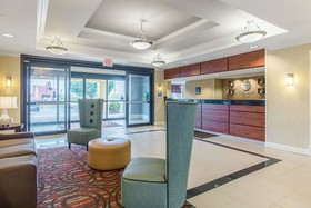 Comfort Inn East