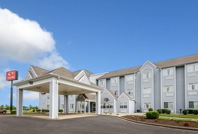 Econo Lodge Inn & Suites