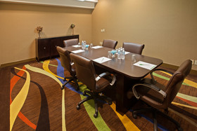 Holiday Inn Evansville Airport