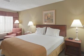 Holiday Inn Express Evansville - West
