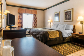 Quality Inn & Suites