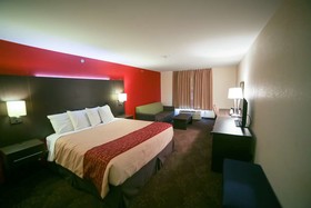 Clarion Pointe