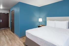 Woodspring Suites Evansville