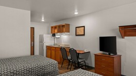 Woodspring Suites Evansville
