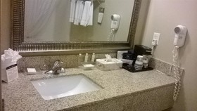 Best Western Plus Fort Wayne Inn & Suites North