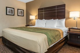 Days Inn by Wyndham Fort Wayne