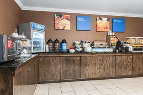 Days Inn by Wyndham Fort Wayne