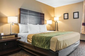 Days Inn by Wyndham Fort Wayne