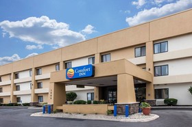 Days Inn by Wyndham Fort Wayne