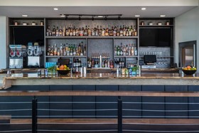 Hampton Inn & Suites Fort Wayne Downtown