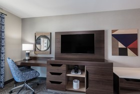 Hampton Inn & Suites Fort Wayne Downtown