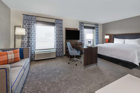 Hampton Inn & Suites Fort Wayne Downtown