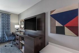 Hampton Inn & Suites Fort Wayne Downtown