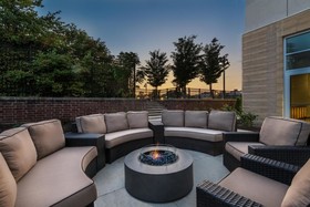 Hampton Inn & Suites Fort Wayne Downtown
