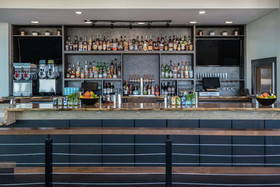 Hampton Inn & Suites Fort Wayne Downtown