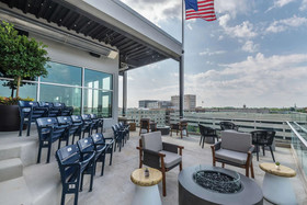 Hampton Inn & Suites Fort Wayne Downtown