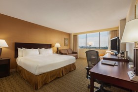 Hilton Fort Wayne at Grand Wayne Convention Center