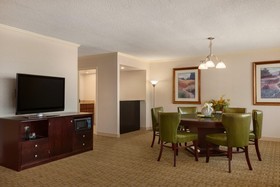 Hilton Fort Wayne at Grand Wayne Convention Center
