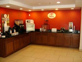 Travelodge by Wyndham Fort Wayne North