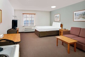 Woodspring Suites Fort Wayne