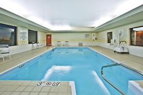 Holiday Inn Express Hotel & Suites Goshen