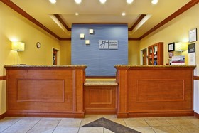 Holiday Inn Express Hotel & Suites Goshen