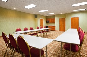 Holiday Inn Express Hotel & Suites Goshen