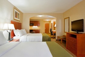 Holiday Inn Express Hotel & Suites Goshen