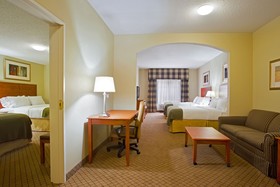 Holiday Inn Express Hotel & Suites Goshen