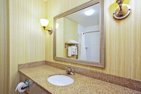 Holiday Inn Express Hotel & Suites Goshen