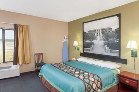 Super 8 by Wyndham Goshen