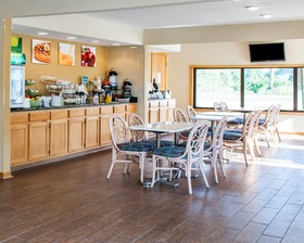 Quality Inn & Suites Greensburg I-74