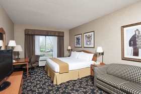 Holiday Inn Express Hotel & Suites Greenwood
