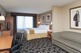 Holiday Inn Express Hotel & Suites Greenwood