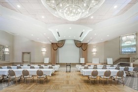 Ramada by Wyndham Hammond Hotel & Conference Center